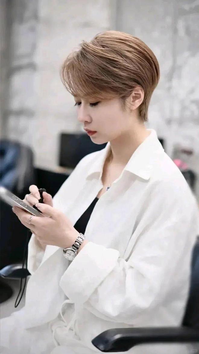 发了短发的花样美到你沦陷ky开元棋牌别再纠结长(图15)