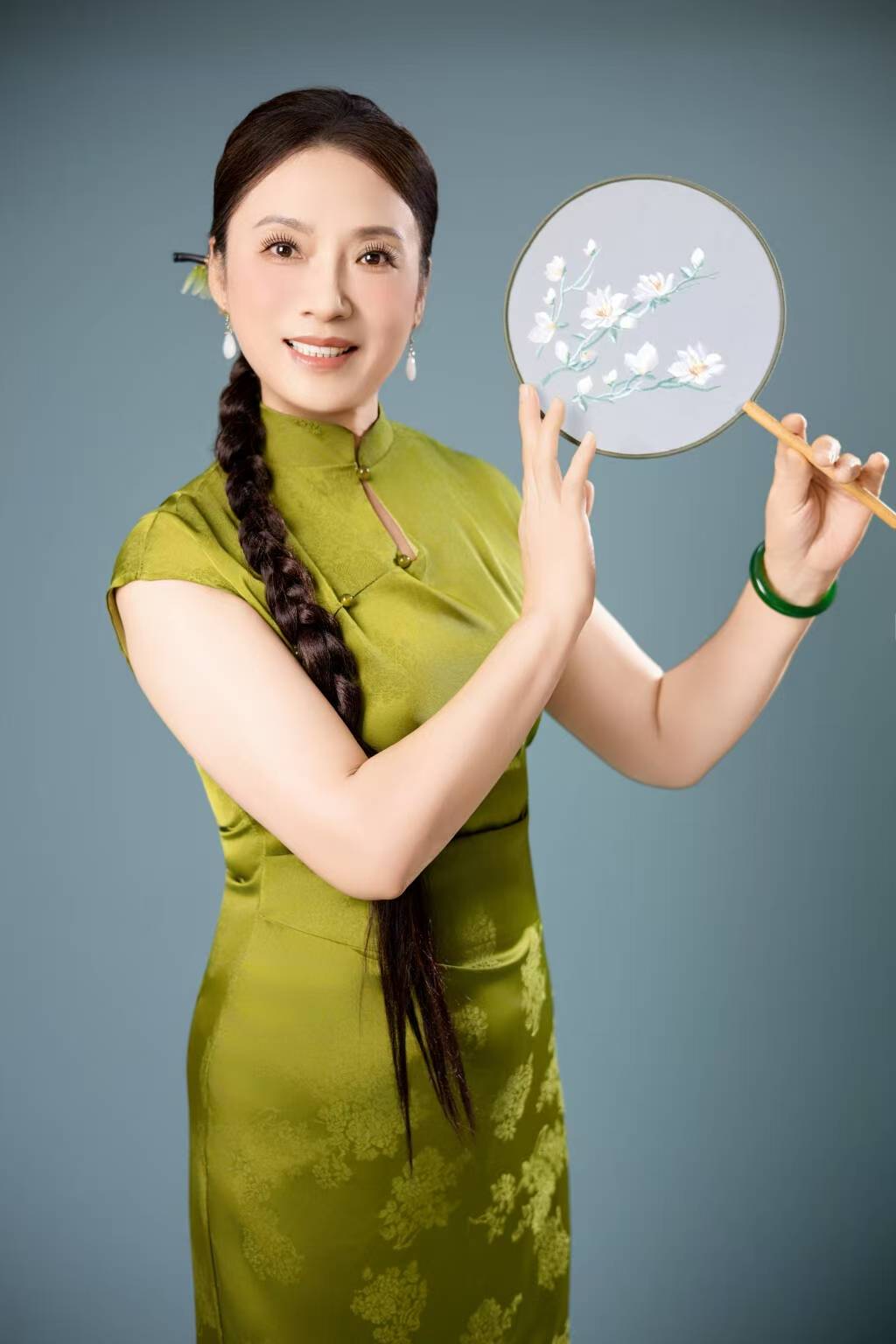 特：秋天 女性的温婉开元棋牌app签约模(图2)