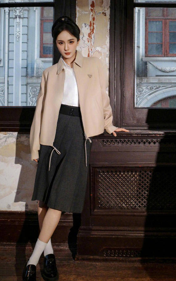 妹学院风转型登顶轻熟天花板开元棋牌杨幂穿