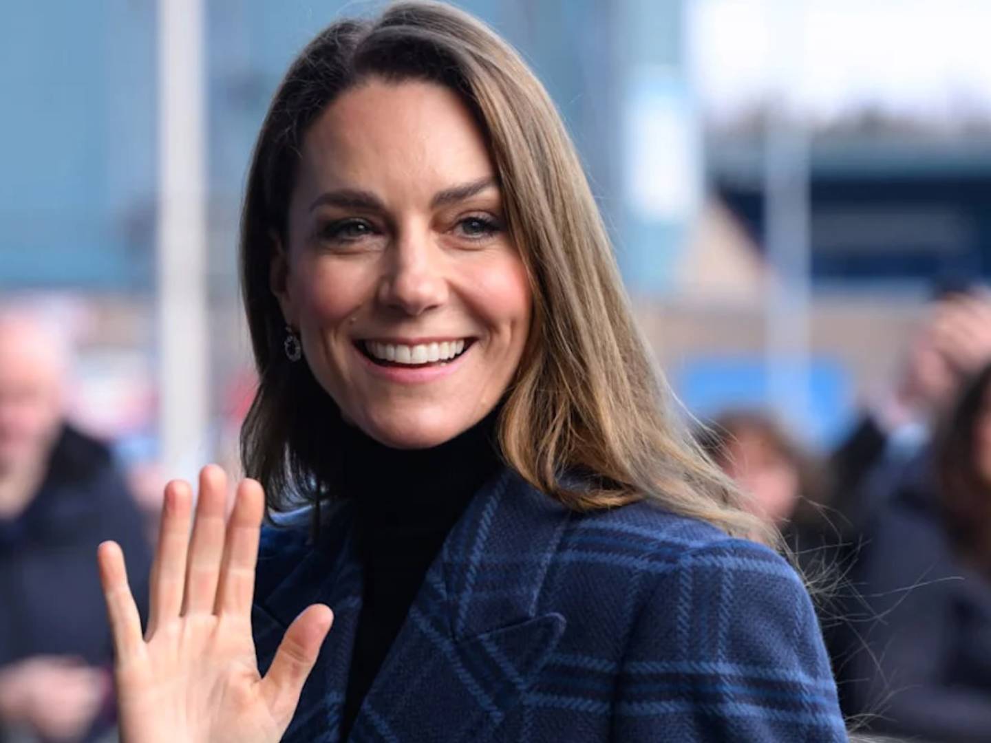 格子大衣优雅大气不愧是英国最美王妃开元棋牌试玩凯特冬季穿搭满分蓝色(图9)